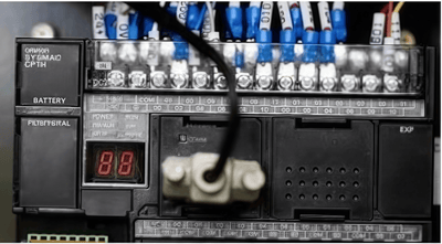 One-step PTE bottle blowing machine