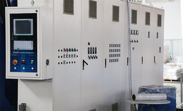 Storage-type blow molding machine
